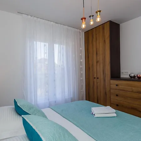 Gujinovic Apartament