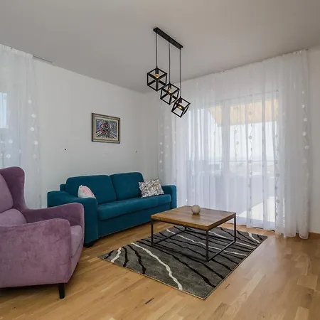 Gujinovic Apartment Tucepi